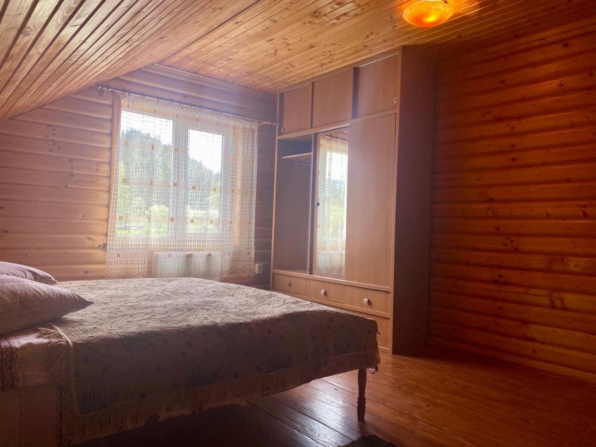 Medova Hata Hotel Verkhnyaya Rozhanka Exterior foto