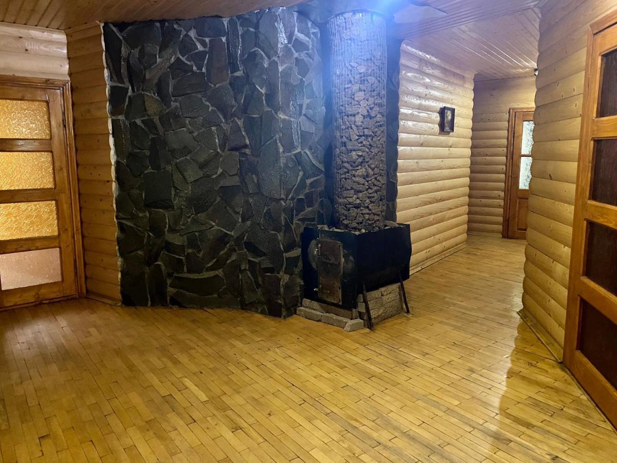 Medova Hata Hotel Verkhnyaya Rozhanka Exterior foto