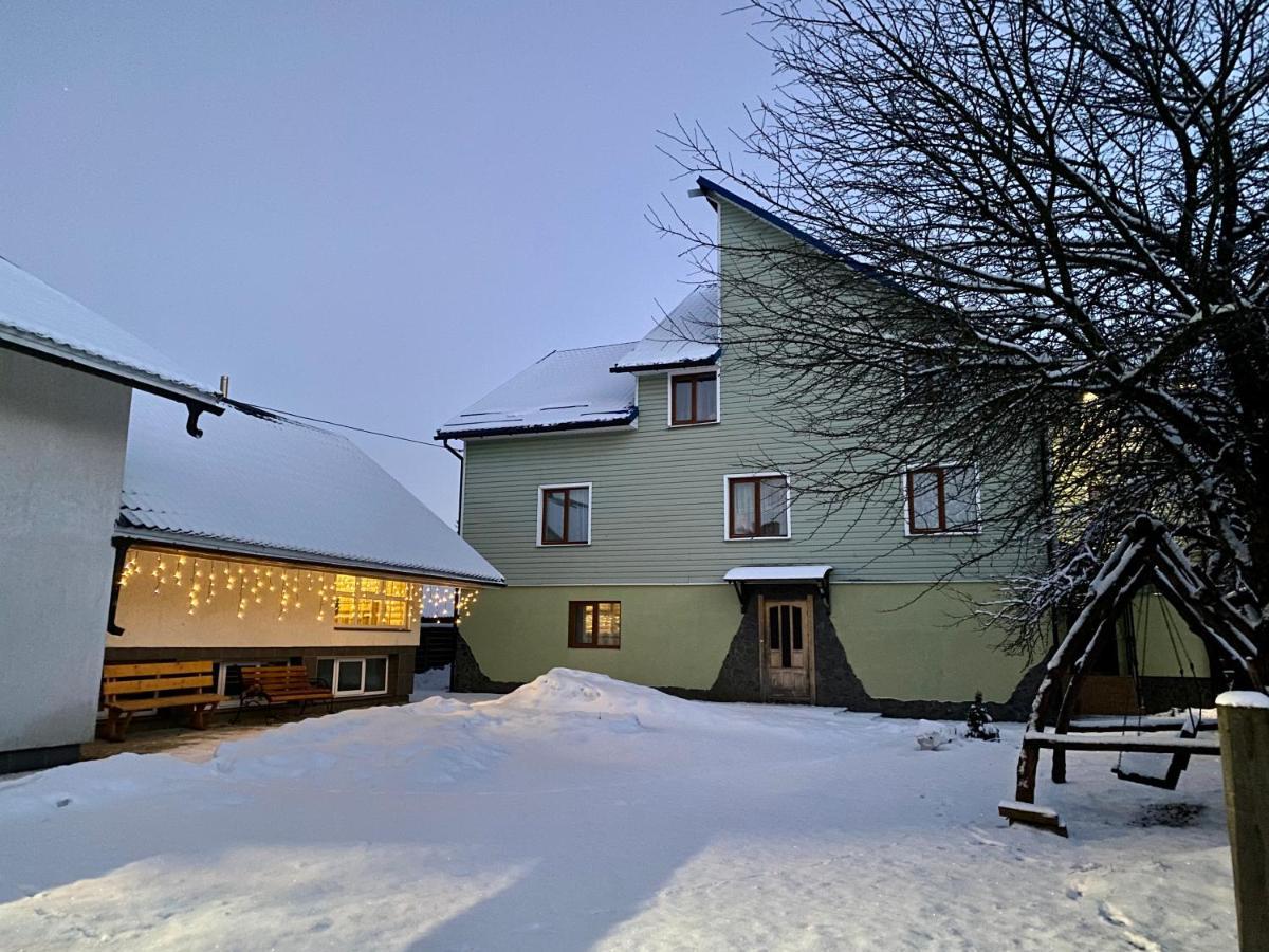 Medova Hata Hotel Verkhnyaya Rozhanka Exterior foto